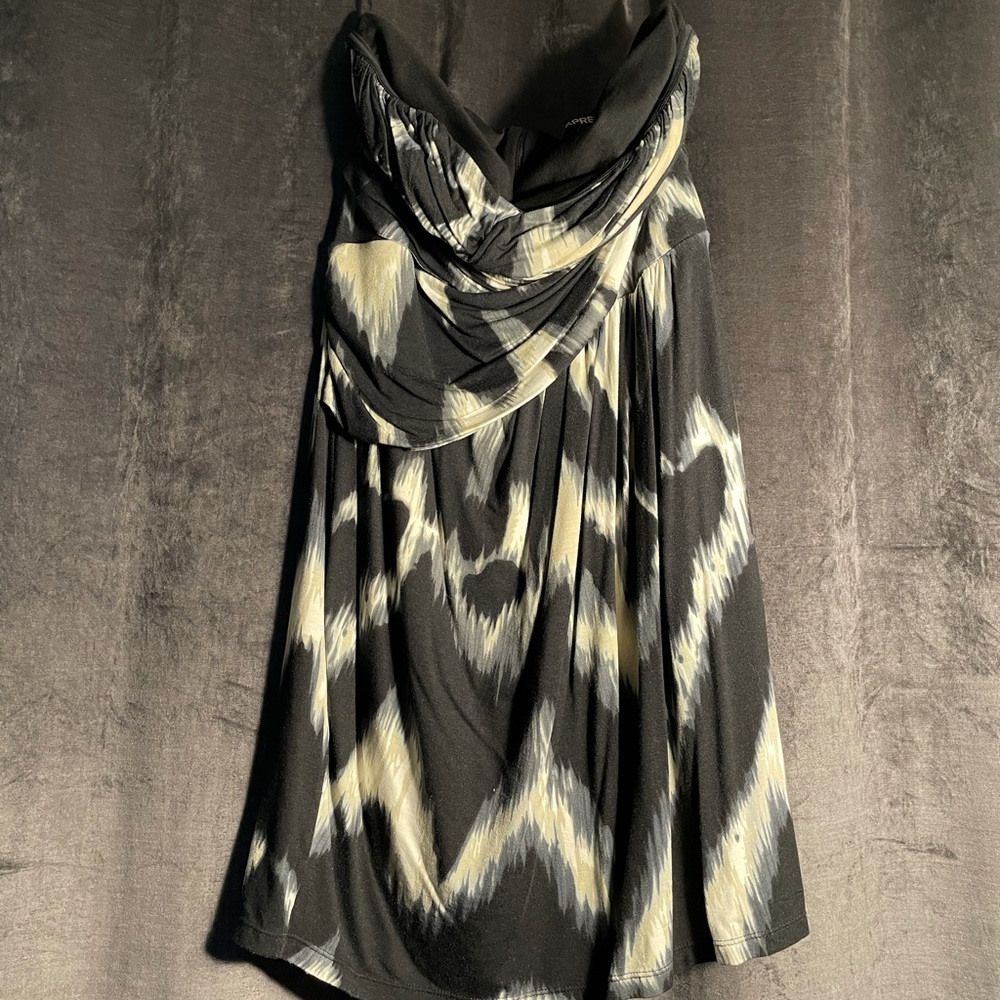 Express dress. Size med. black white and cream.